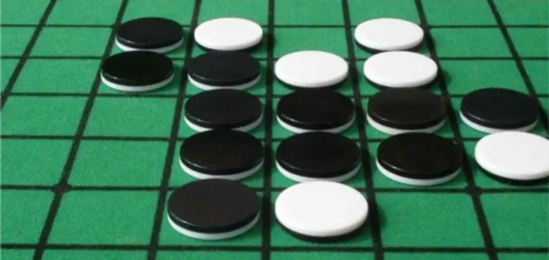 Othello Reversi Black and White Replacement game Pieces Chips 1" Discs Lot of 9 